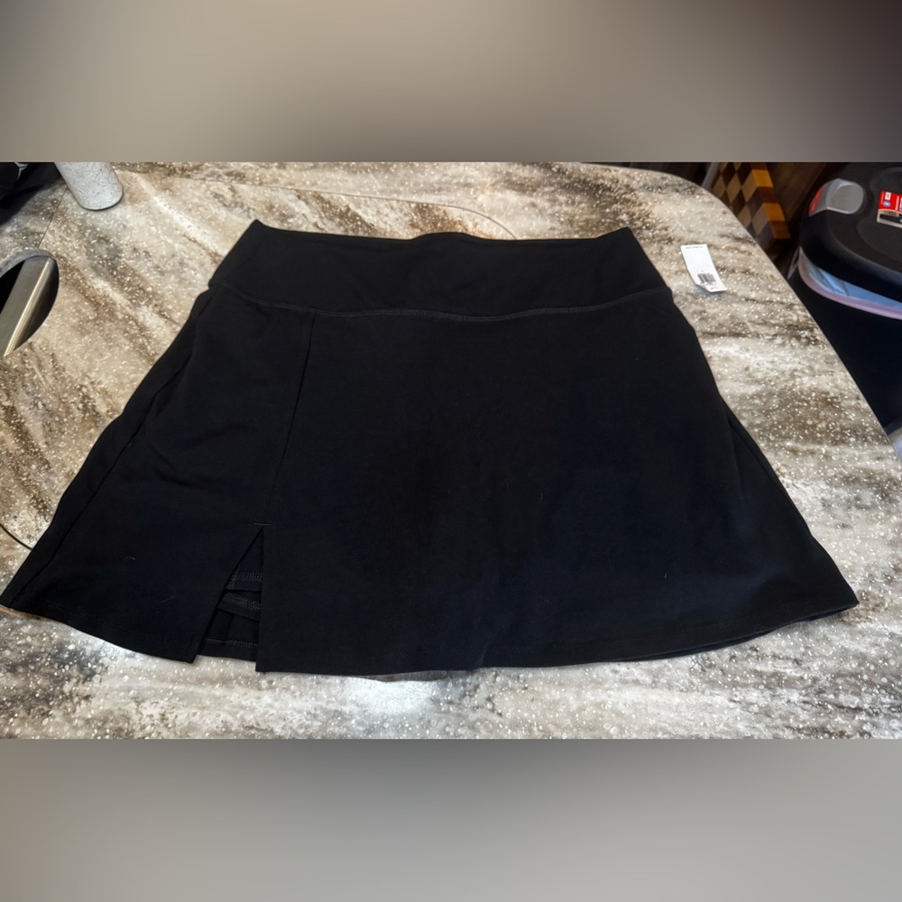Old Navy Black Skort